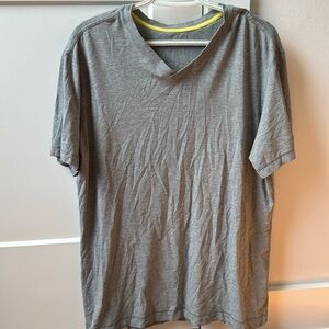 Lululemon. Men’s, gray t shirt.